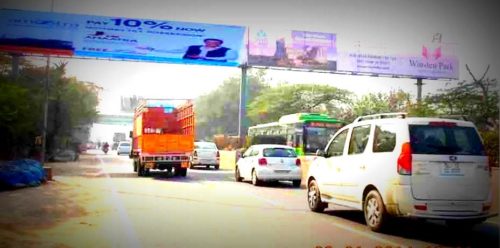 Kalndhikunjrd Arches Advertising in Delhi – MeraHoardings