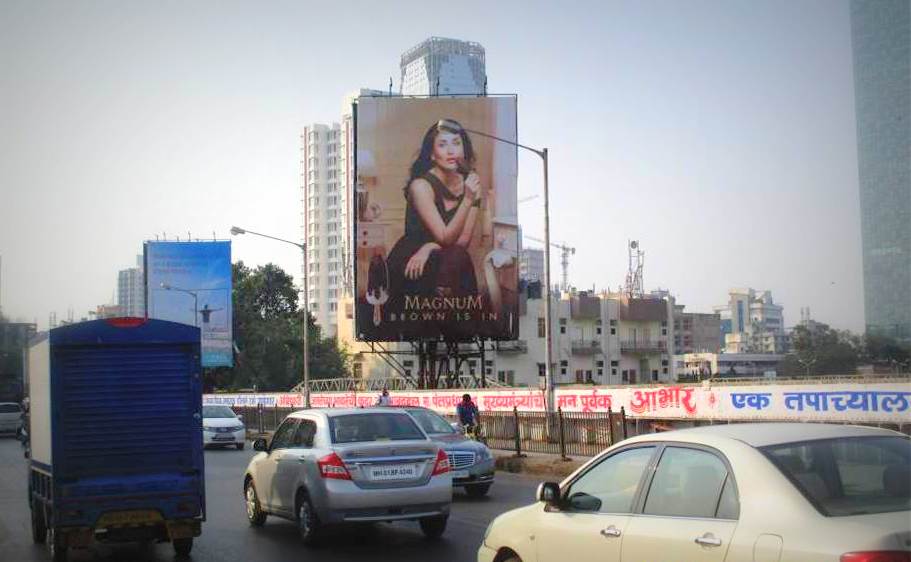 outdoor billboard in Dadar | airport advertising in Mumbai